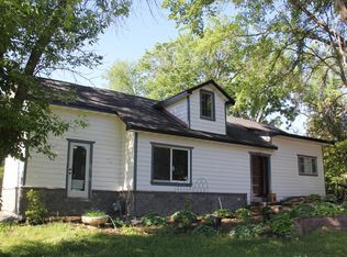 5960 Grant St, Shorewood, MN 55331