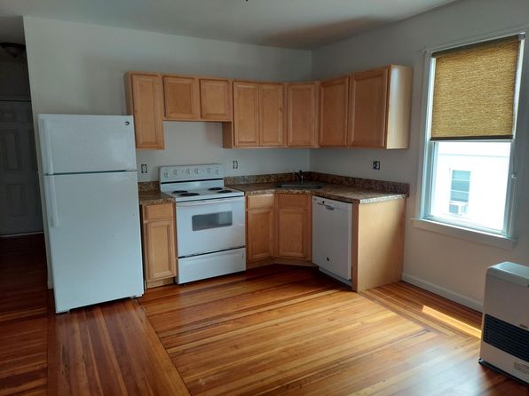 16 Lilley St #2