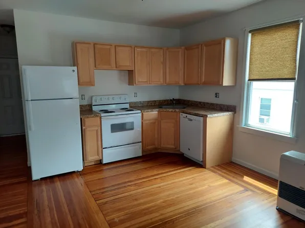 16 Lilley St #2, Manchester, CT 06040