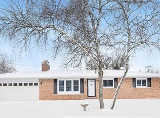 51780 Sharon Ct, Granger, IN 46530