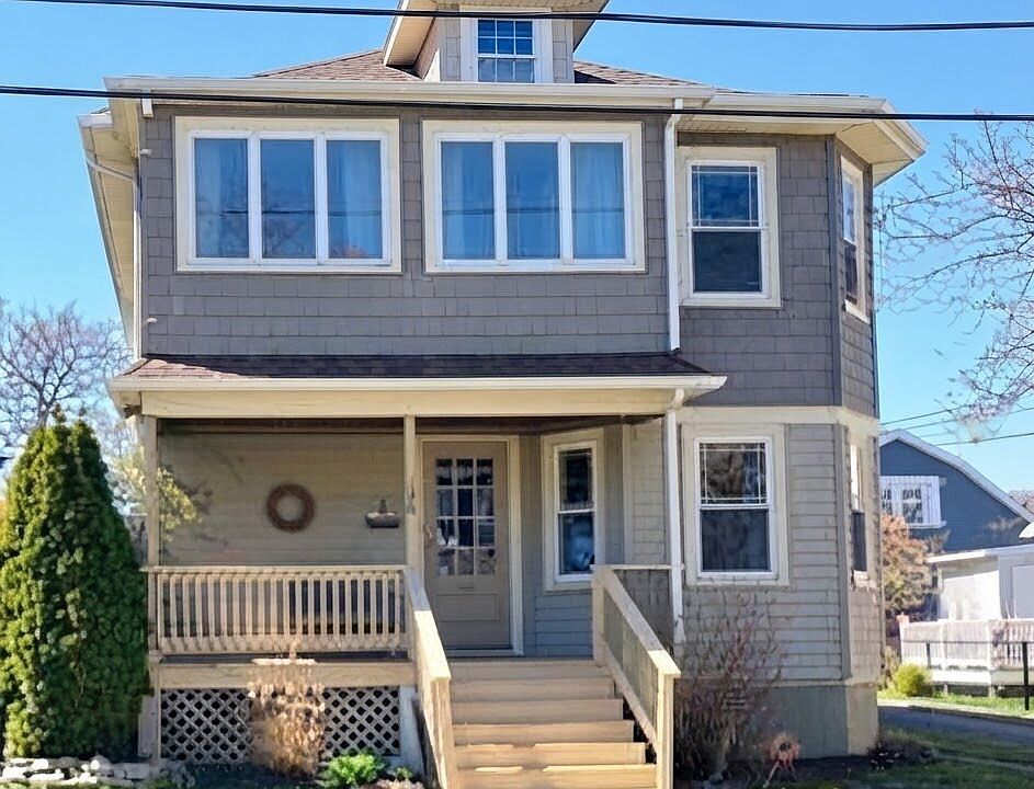 1st image of 130 Davis St #1