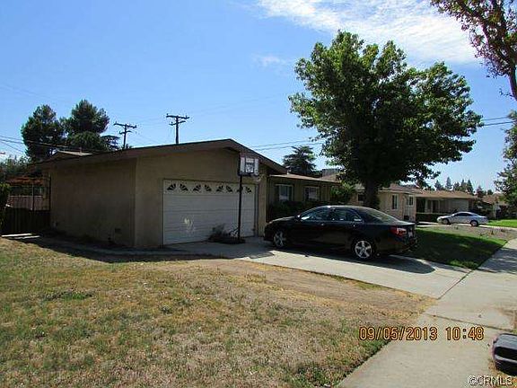 2nd image of 2455 N Alameda Ave