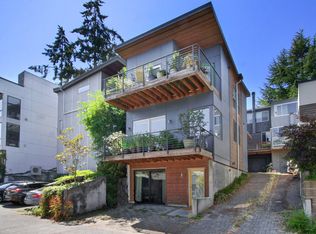 216 26th Ave E #B, Seattle, WA 98112