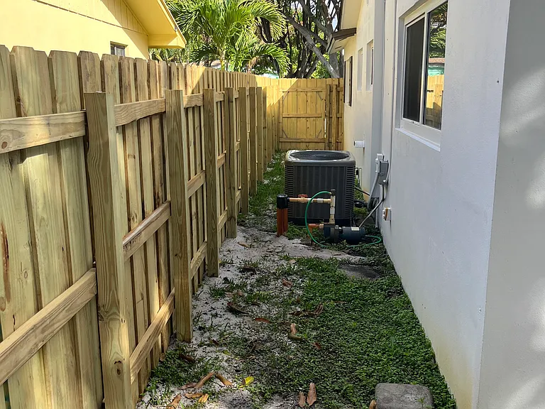 192 SE 27th Ct — Photo 29