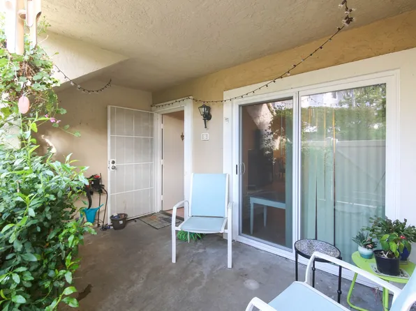 6915 Quail Pl Unit B, Carlsbad, CA 92009