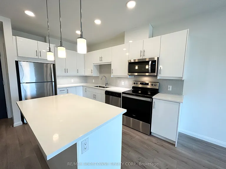 144 Watson Rd N #407 — Photo 6