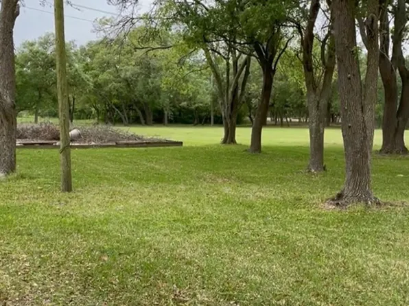 2702 Lake Rd, La Marque, TX 77568