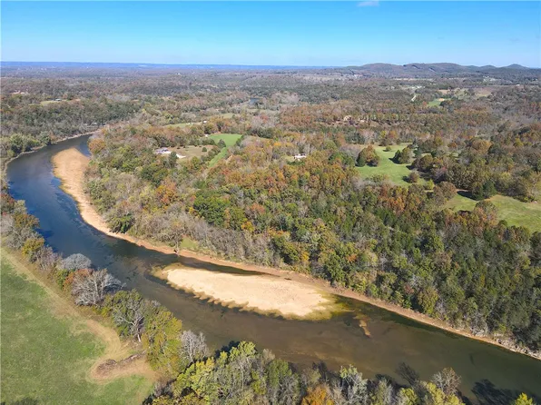 1223 County Road 417, Berryville, AR 72616