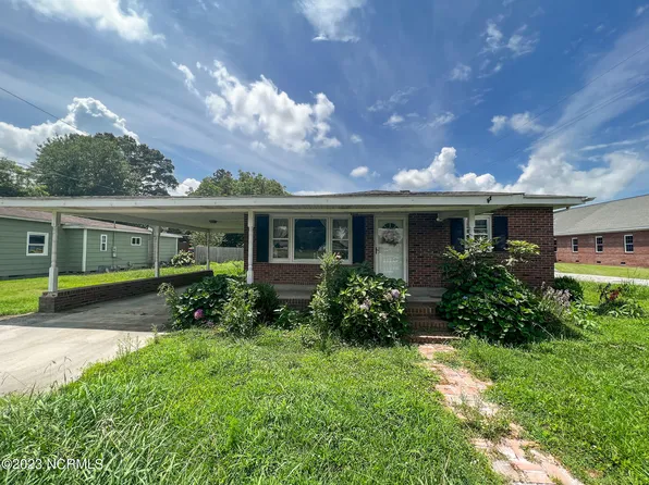 207 W Railroad Street, Cove City, NC 28523