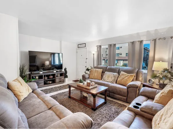 193 Lamped Loop #37, Staten Island, NY 10314