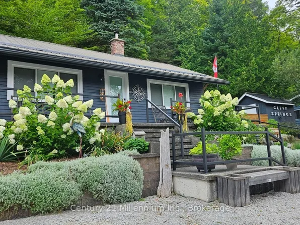 199 Mallory Beach Rd, South Bruce Peninsula, ON N0H 2T0