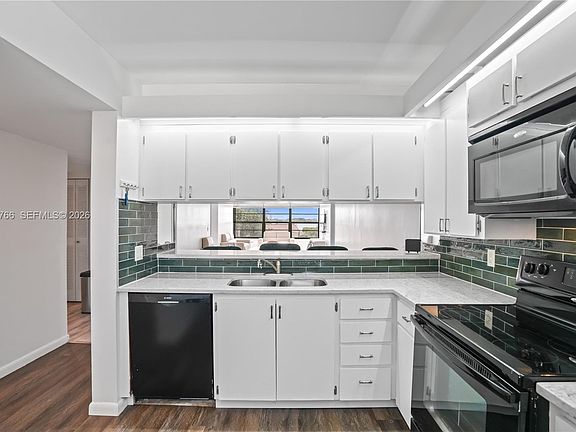4th image of 3516 Whitehall Dr APT 301