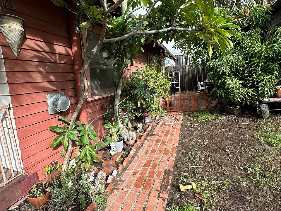 1427 Kellam Ave #2