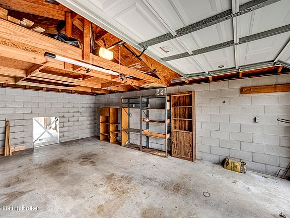 5th image of 224 E Blue Jay Rd