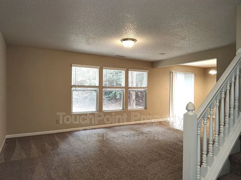 2038 Dunsmore Ln — Photo 7
