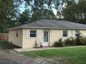 921 Simmons Ave, Summerville, SC