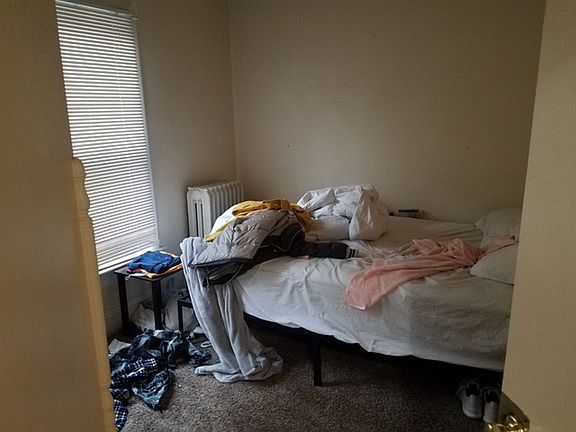 1135 Pennsylvania Ave. #13 - bedroom