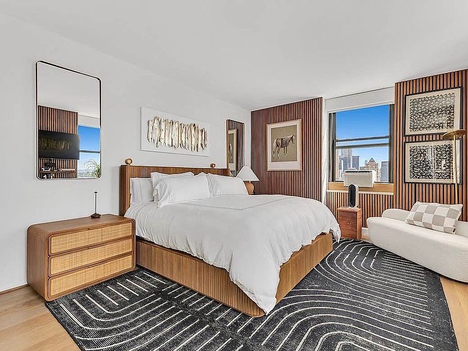 1st image of 353 W 57th St #22