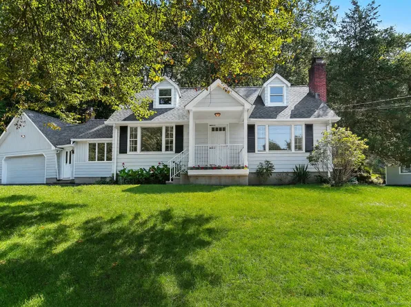 430 Nonopoge Road, Fairfield, CT 06825