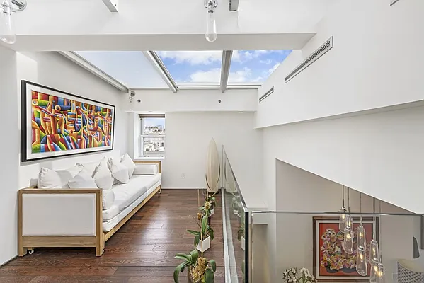 Rented by Compass | media 22