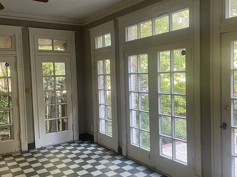1889 Overton Park Ave #L — Photo 7