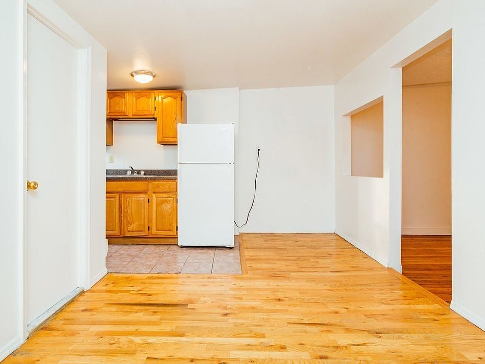 1st image of 378 Wythe Ave #C2