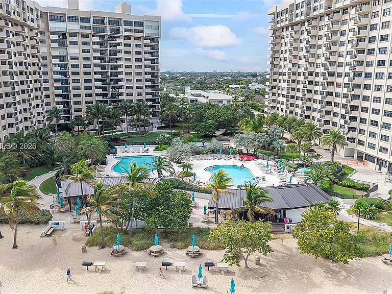 5100 N Ocean Blvd #916 — Photo 38