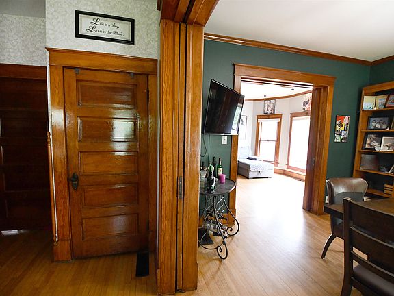 5th image of 603 W 21st St