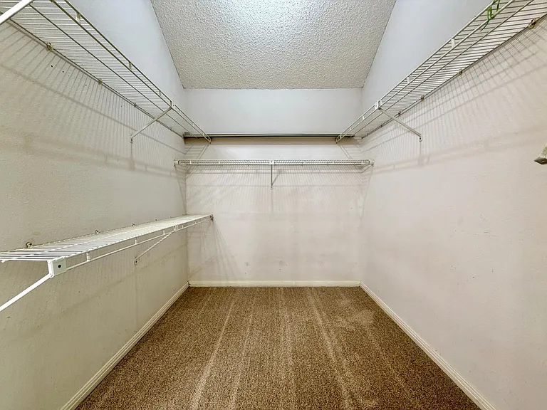 2110 Warfield Way — Photo 12