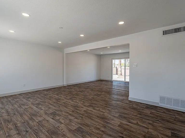102 E Santa Cruz Dr — Photo 11