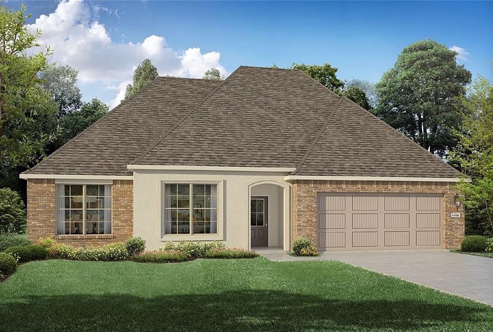 1st image of 913 Lakeshore Vlg