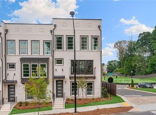 541 Whitlox Rd NW, Atlanta, GA 30318