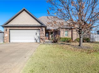 1924 Florence Ave, Lowell, AR 72745