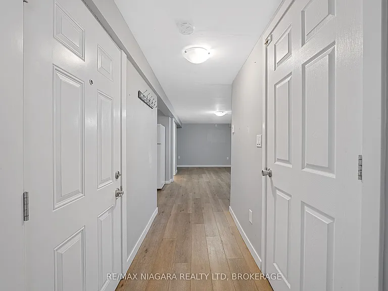34 Saint George St #BASEMENT — Photo 5