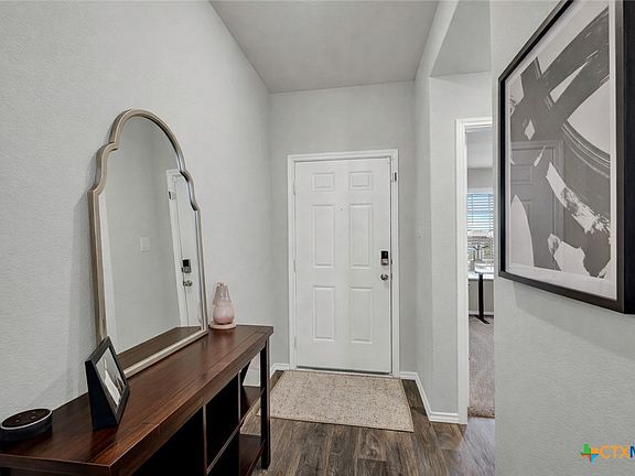 2nd image of 204 Whipporwill Ln