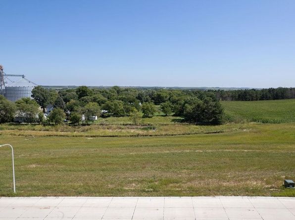 3 Fowlkes 2nd Addition #A, Newman Grove, NE 68758