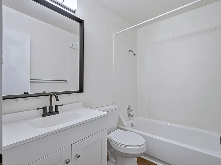 1074 Cedar Way — Photo 19