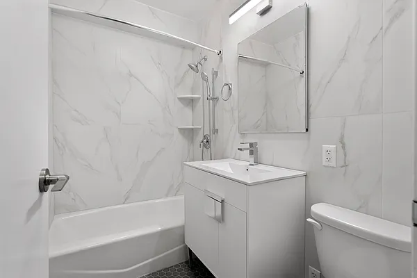 Rented by Oxford Property Group | media 35