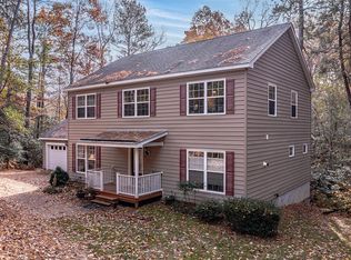 177 Walnut St, Kilmarnock, VA 22482
