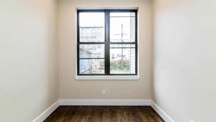 Rented by Nooklyn NYC LLC | media 11