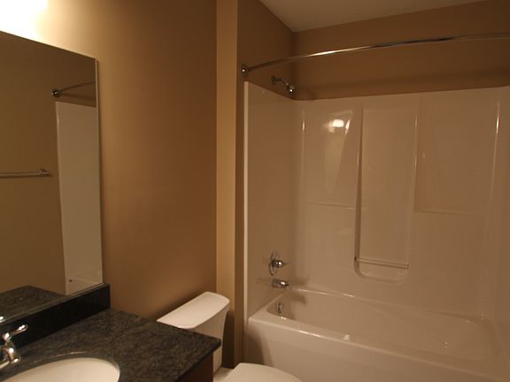 5th image of 806 Wasena Ave SW APT 325