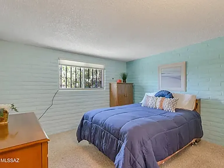 9060 E Bluefield St — Photo 11
