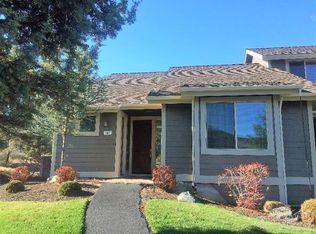 687 Sage Country Ct, Redmond, OR 97756