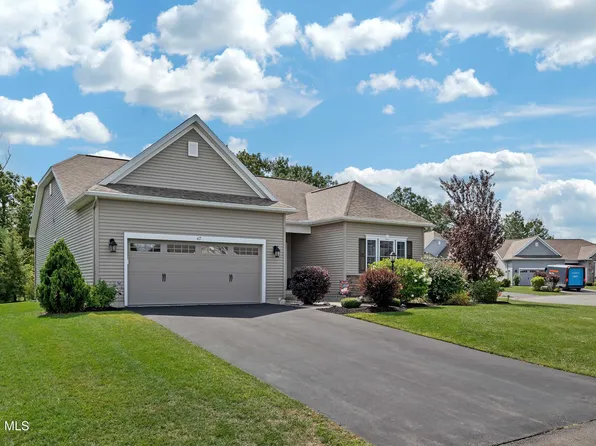67 Somerset Drive, Mechanicville, NY 12118