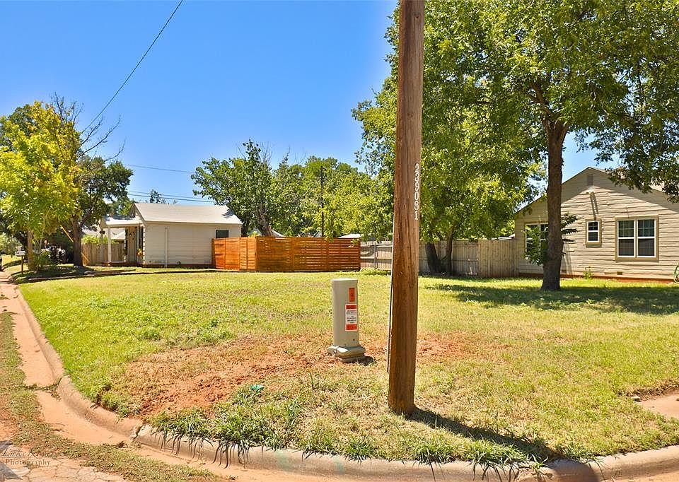 2nd image of 2949 S 3rd St Lot N