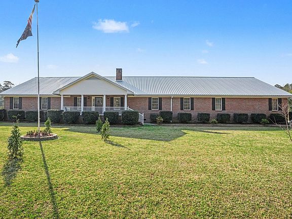 3rd image of 436 Tanner Rd.