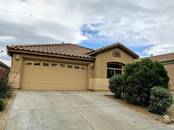 2nd image of 400 N Rustlers Canyon Dr