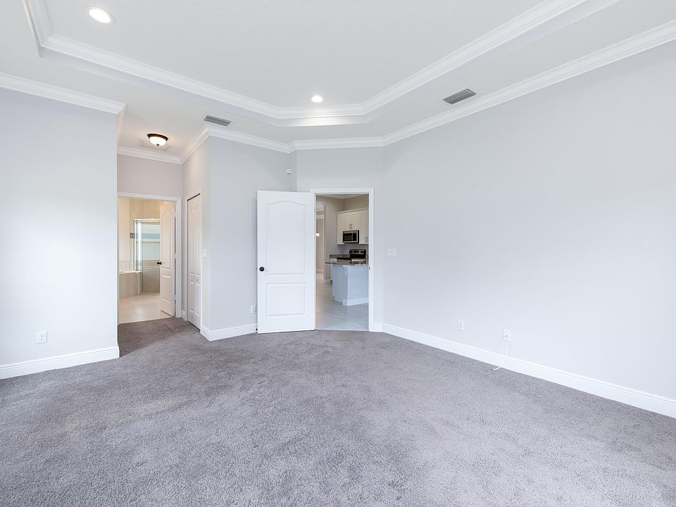 1st image of 670 SW Gailbreath Avenue