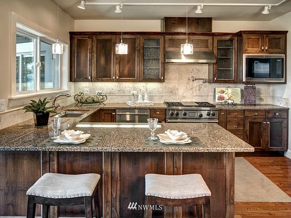 4th image of 5404 #B NE Lake Washington Boulevard