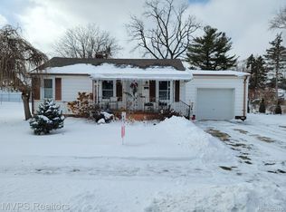 22549 Panama Ave, Warren, MI 48091